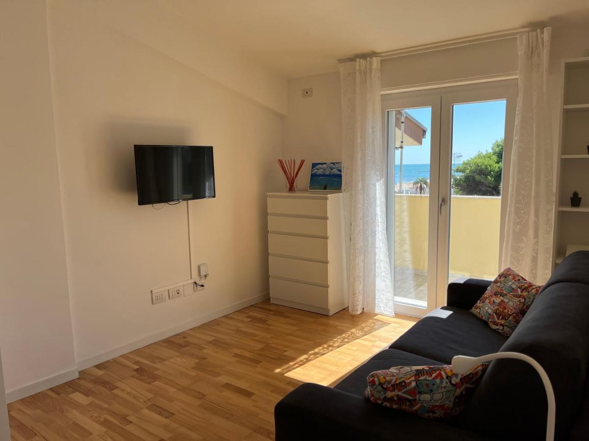 Montesilvano MarinaSunrise Beach House - Sea View公寓 外观 照片