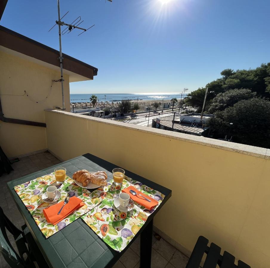 Montesilvano MarinaSunrise Beach House - Sea View公寓 外观 照片