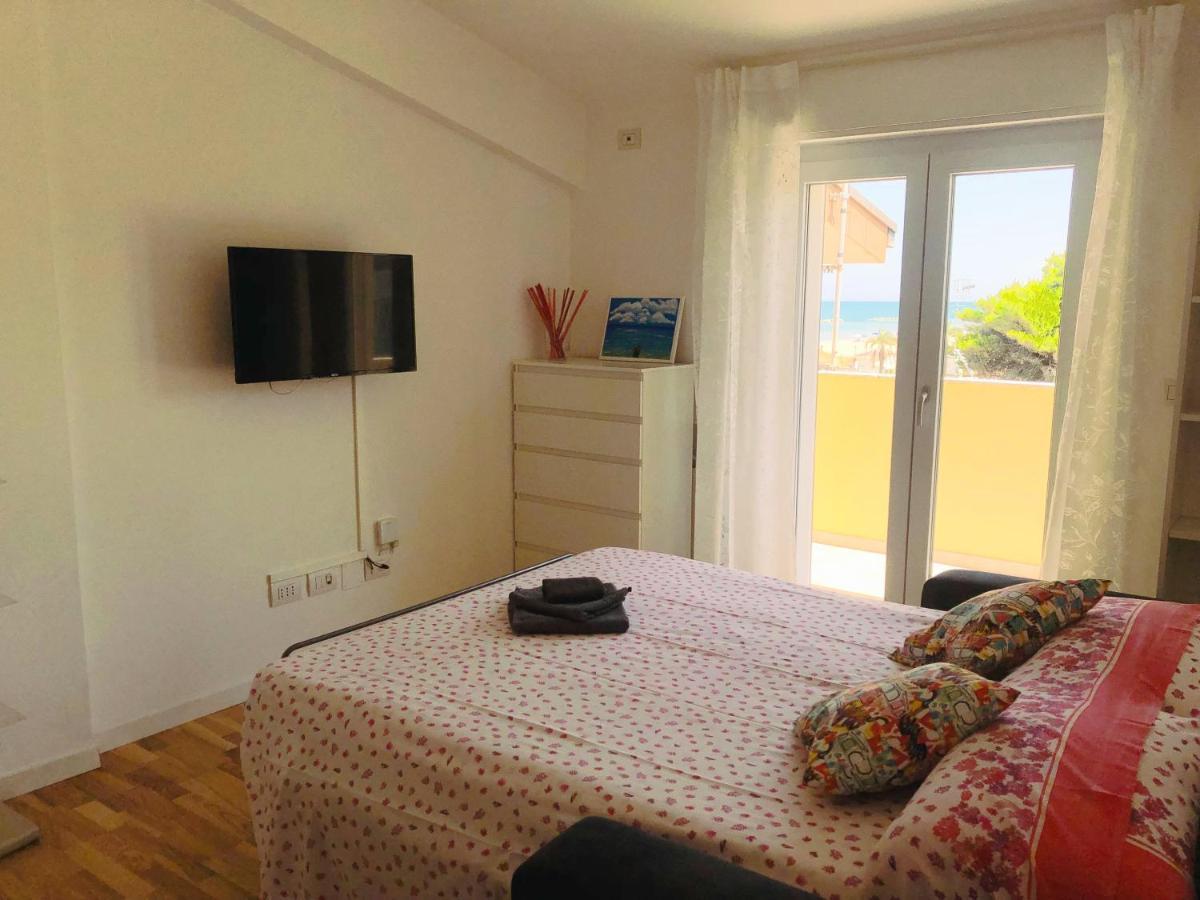 Montesilvano MarinaSunrise Beach House - Sea View公寓 外观 照片